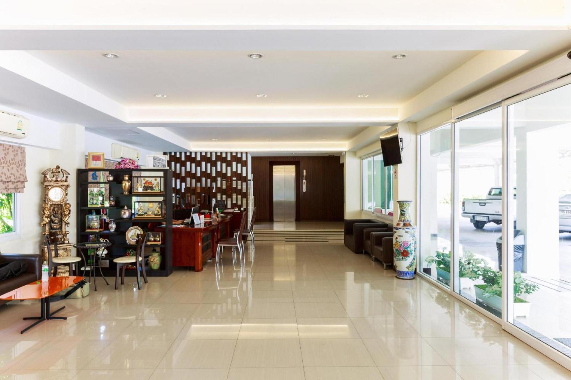 Collection O Vresotel Nonthaburi Exterior foto